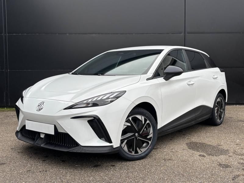 Théobald Occasion MG MG4 berline electrique blanche